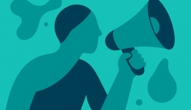 Afbeelding van man met megafoon bij blog over mededelingsplicht in het verzekeringsrecht.